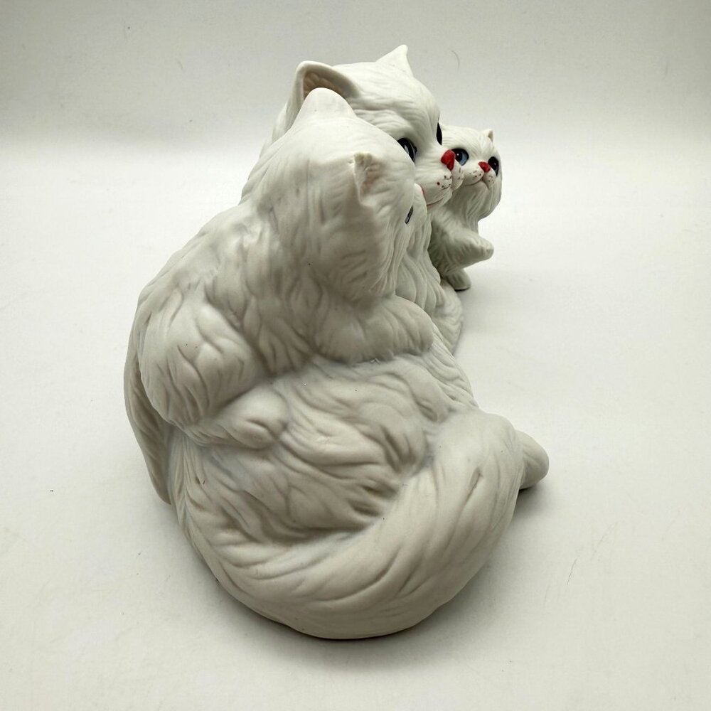 Homco White Persian Cat & Kittens Trio Ceramic Figurine Blue Eyes Taiwan Vintage - Picture 4 of 14